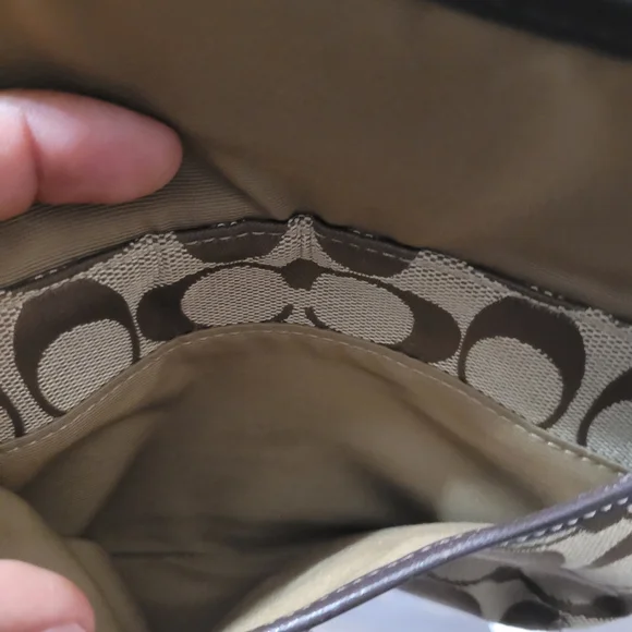 Coach Est. 1841 SOHO Turnlock Medium Brown Signature Wallet Wristlet Canvas - Picture 9 of 9